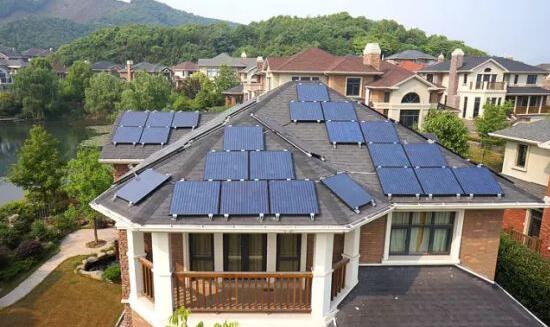企業租用屋頂并以業主名義投資開發戶用光伏電站是否存在稅務風險？