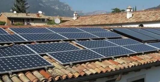受盡追捧與爭議 家庭光伏發電吸睛點在哪里？